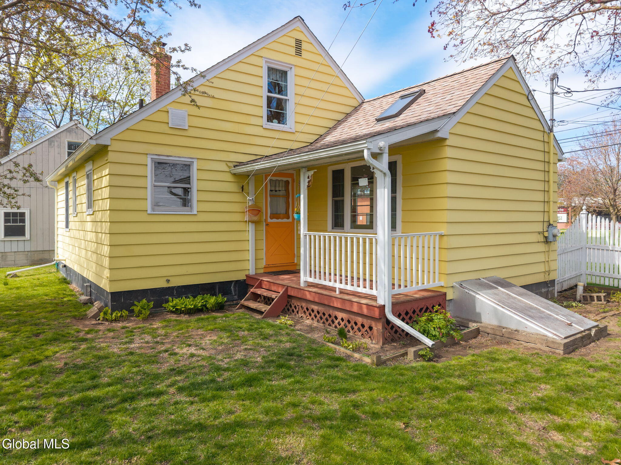 15 Albermarle Road Scotia, NY 12302 - Photo 22 of 28 44-15AlbermarleRd_39