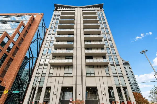 $395,000 | 740 West Fulton Street, Unit 1303, Chicago, IL 60661