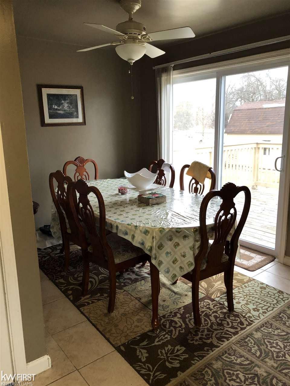 5469 West Carpenter Road Flint, MI 48504 - Photo 5 of 15 31373228-4.JPG