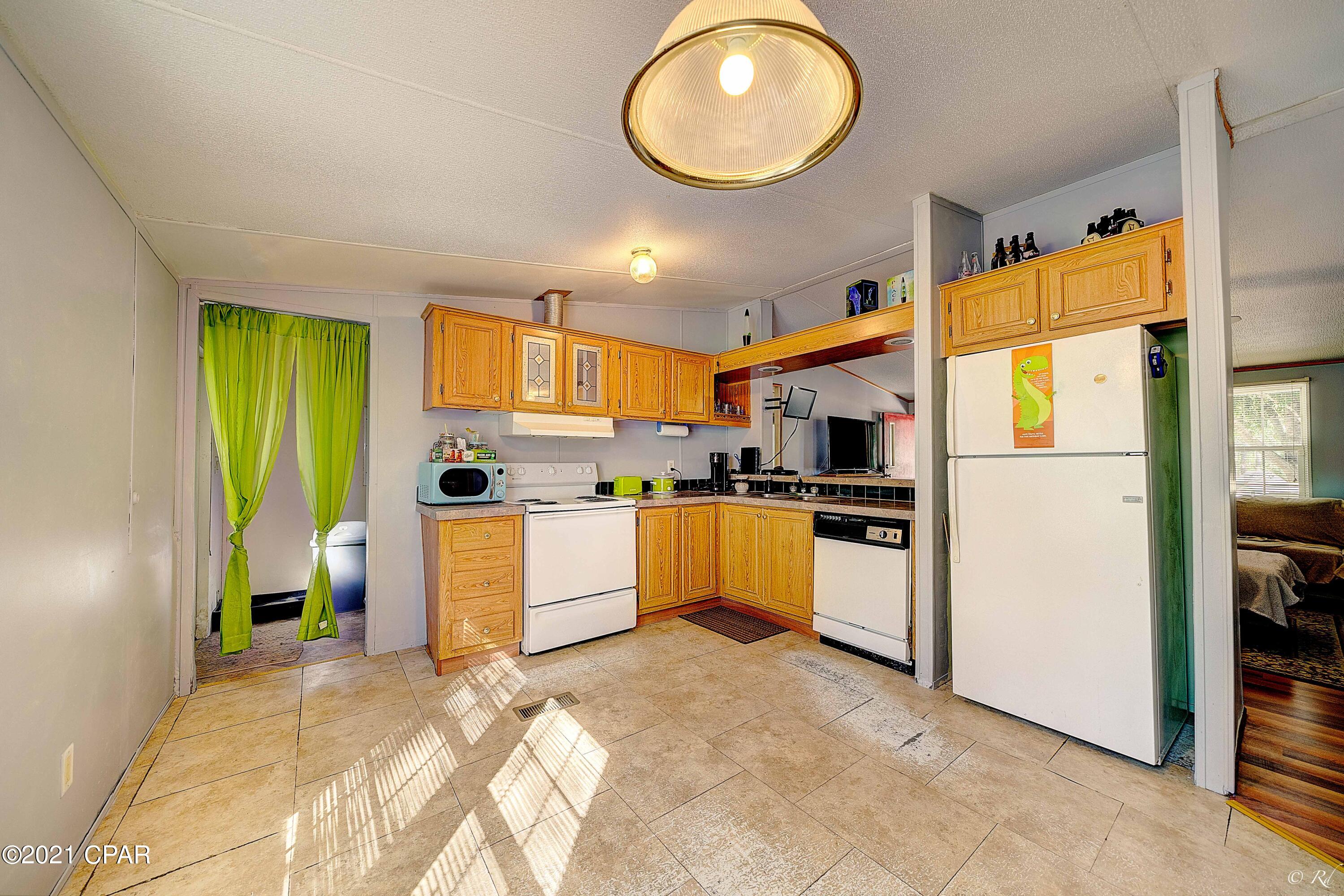 12226 Pineridge Road Fountain, FL 32438 - Photo 16 of 27 Gallery Image 16