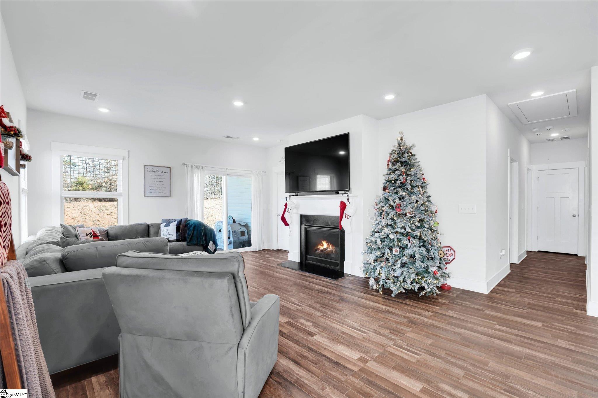 136 Walking Stick Way Pelzer, SC 29669 - Photo 12 of 25