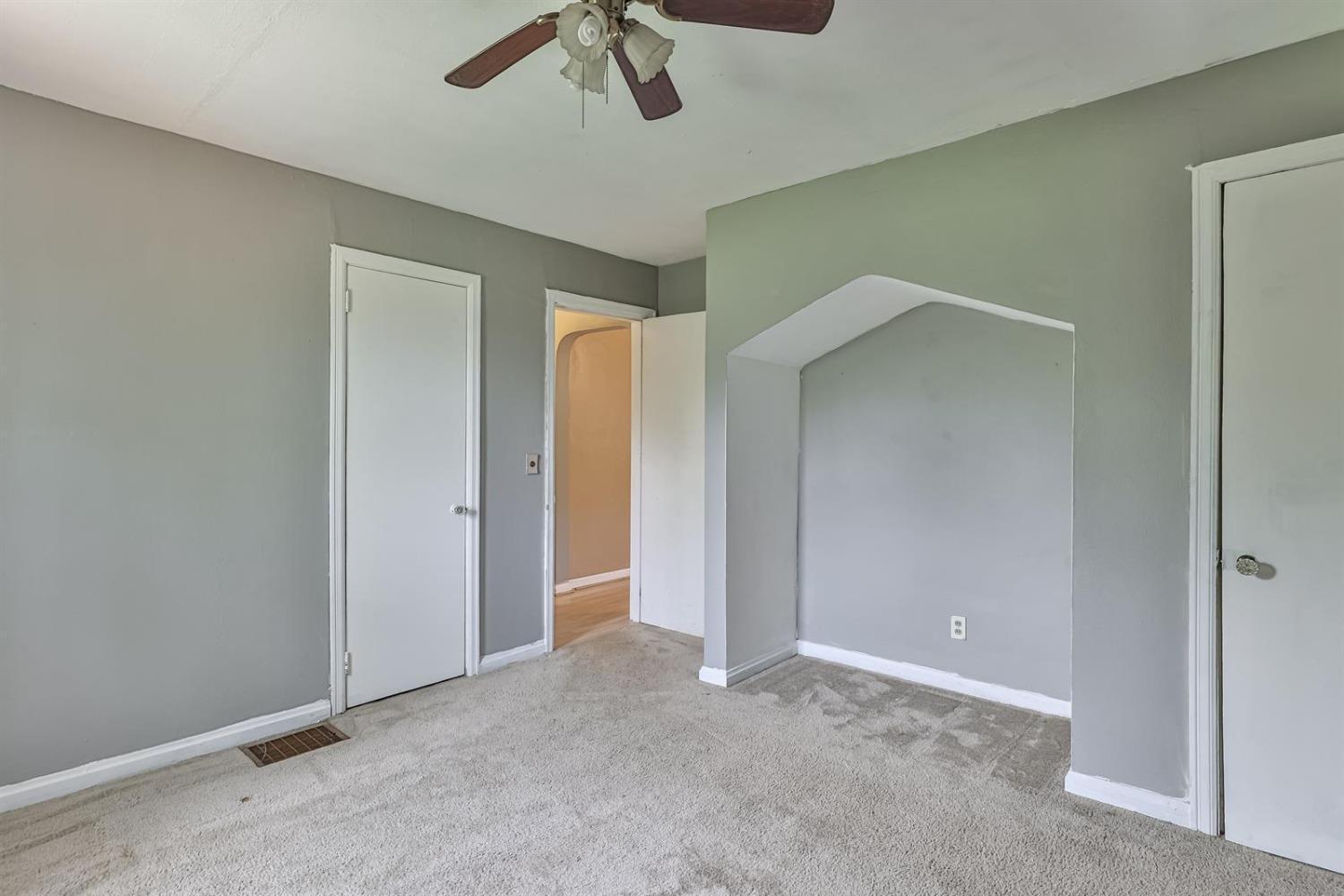 3684 Paramount Ridge Lane Cincinnati, OH 45247 - Photo 16 of 35