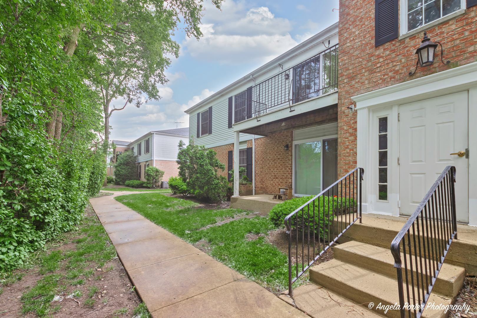 973 Golf Course Road, Unit 7 Crystal Lake, IL 60014 - Photo 1 of 26 Gallery Image 1