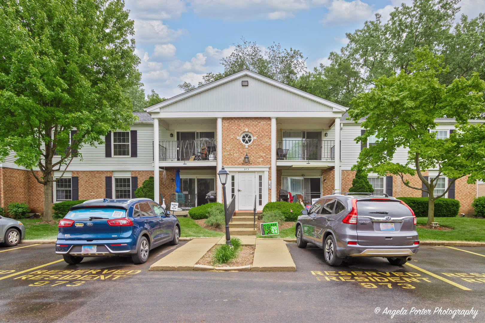 973 Golf Course Road, Unit 7 Crystal Lake, IL 60014 - Photo 2 of 26 Gallery Image 2