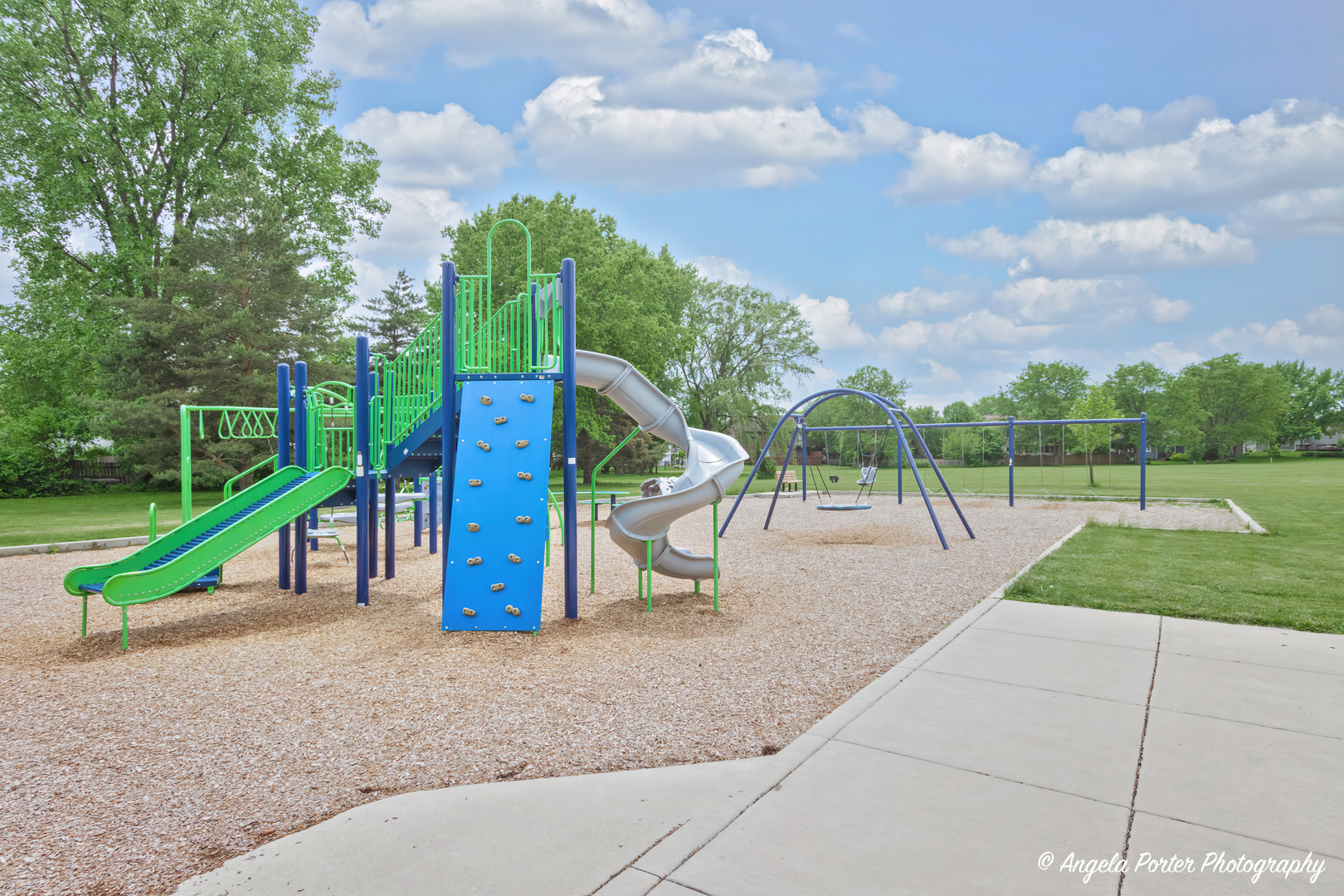 973 Golf Course Road, Unit 7 Crystal Lake, IL 60014 - Photo 25 of 26 Gallery Image 25