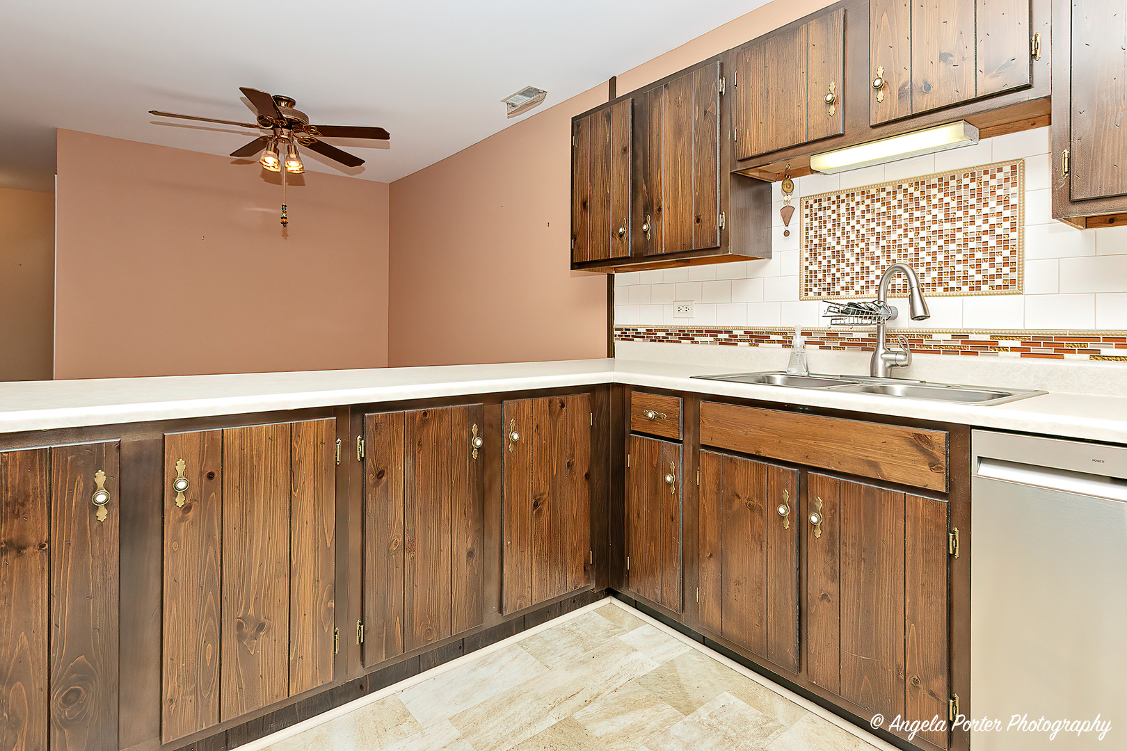973 Golf Course Road, Unit 7 Crystal Lake, IL 60014 - Photo 7 of 26 Gallery Image 7