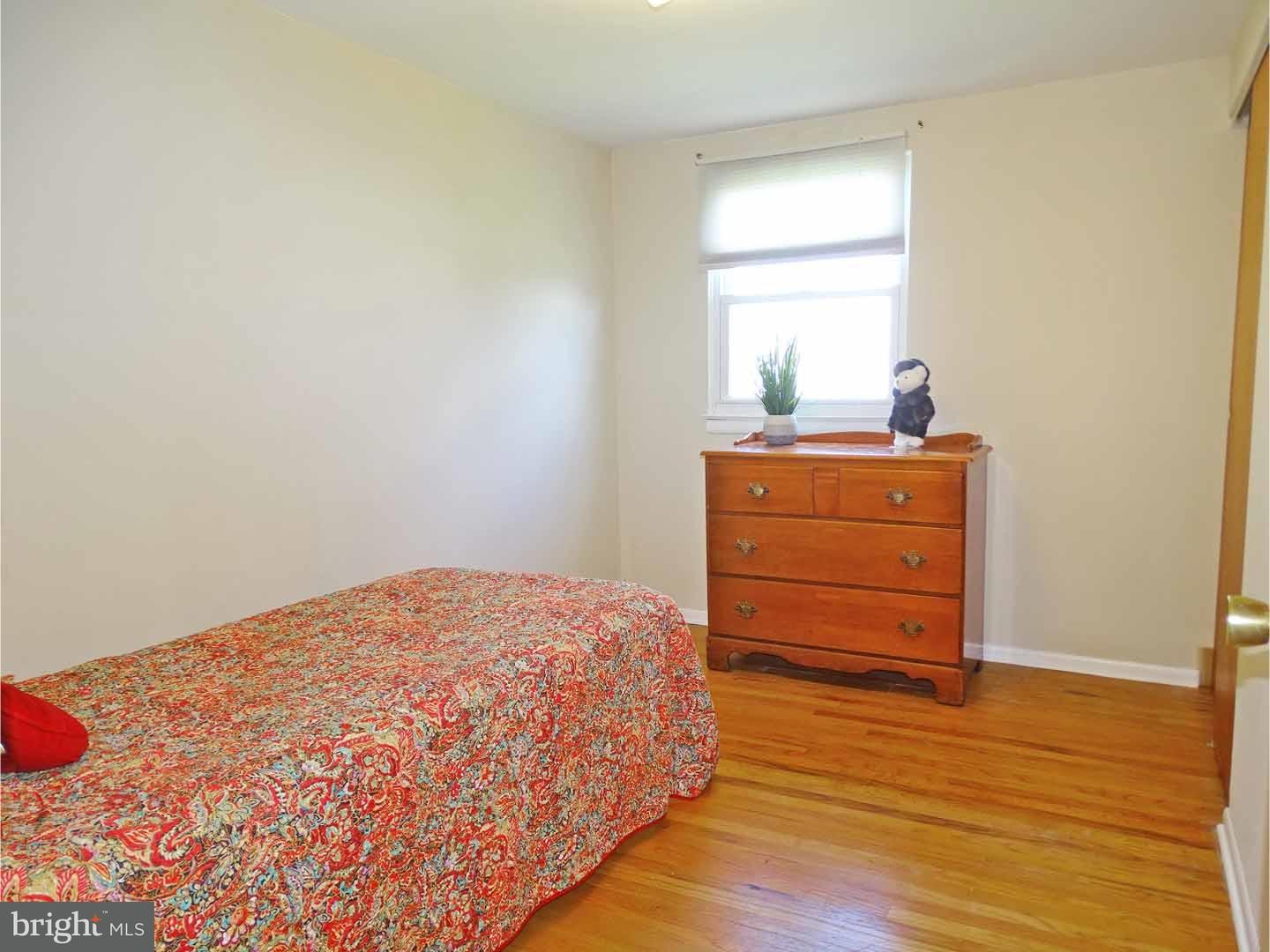 1549 Hampton Road Bensalem, PA 19020 - Photo 20 of 23