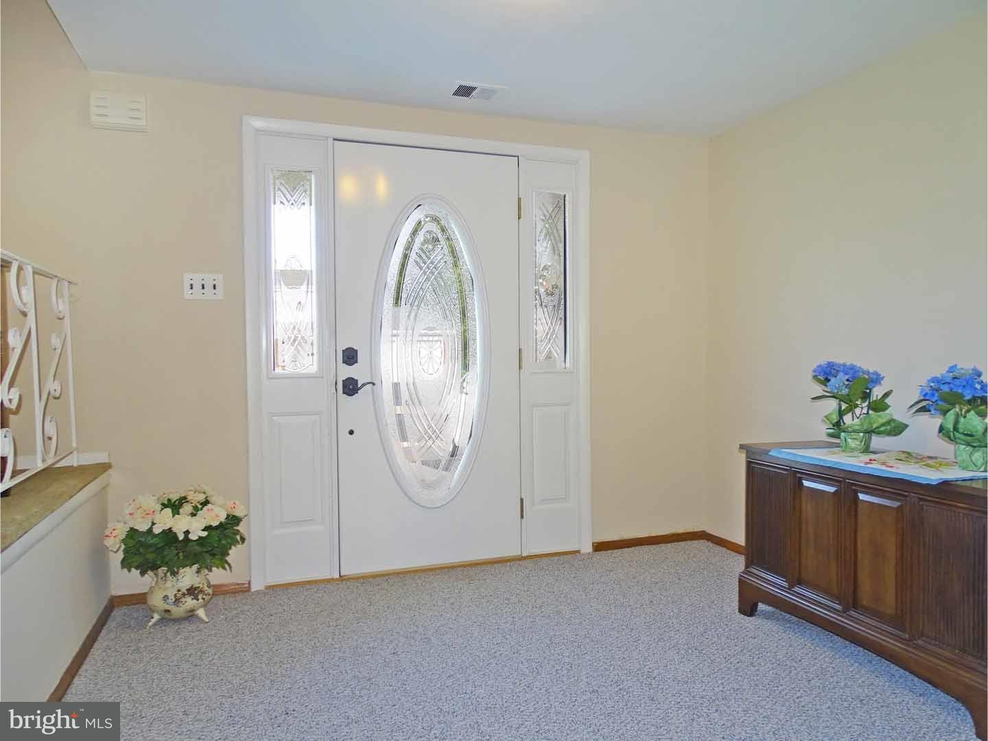 1549 Hampton Road Bensalem, PA 19020 - Photo 3 of 23