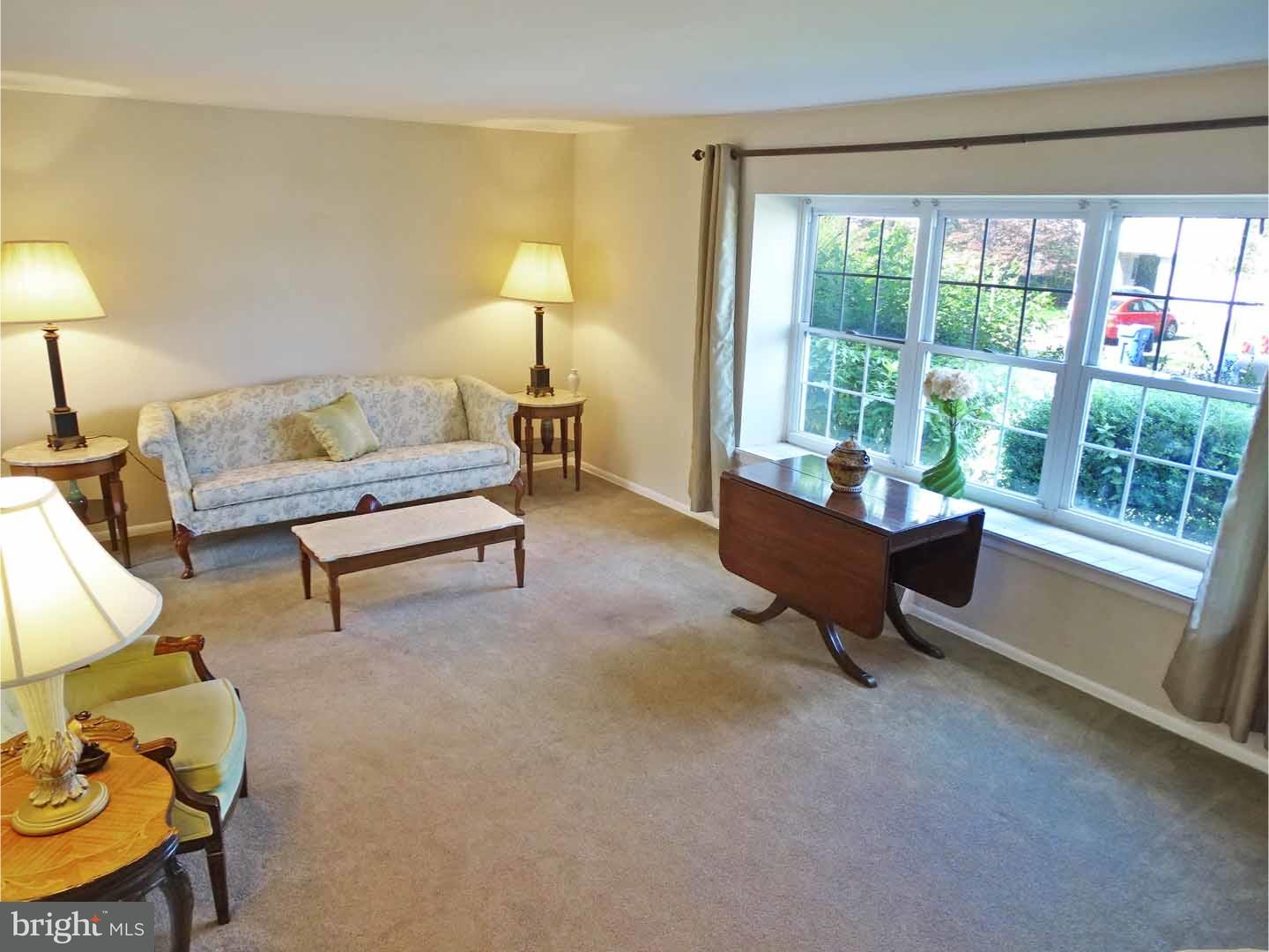 1549 Hampton Road Bensalem, PA 19020 - Photo 5 of 23