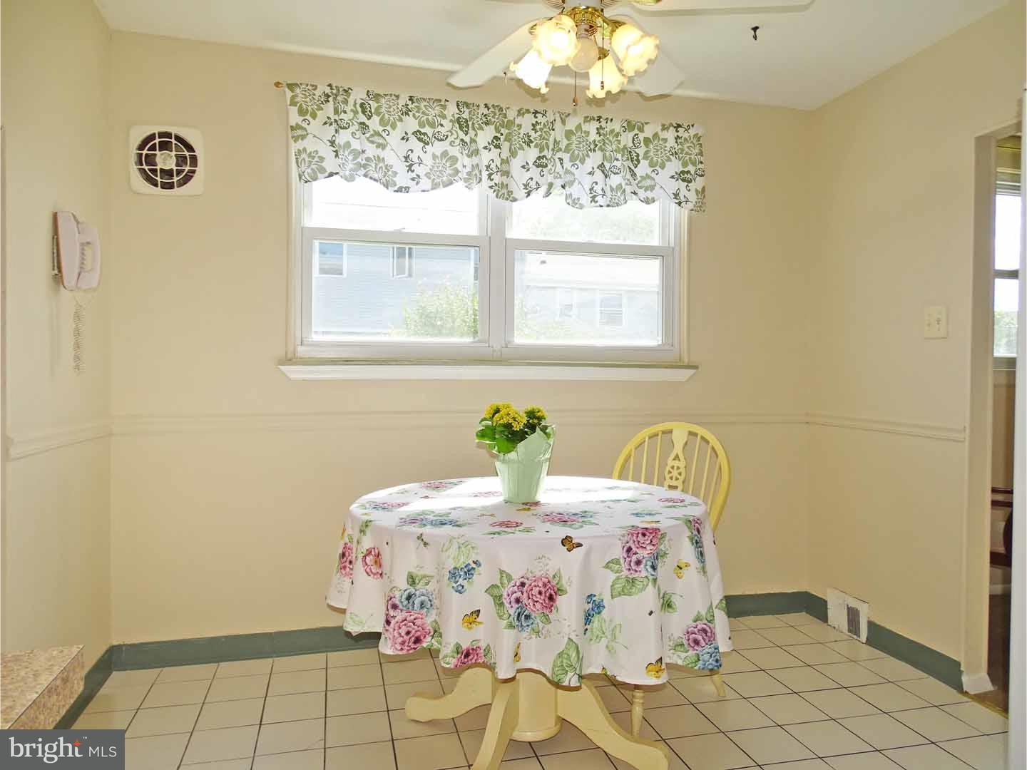 1549 Hampton Road Bensalem, PA 19020 - Photo 8 of 23