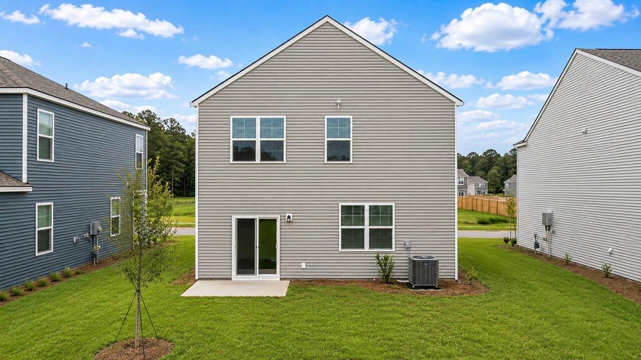 537 Lk Rdg Boulevard Summerville, SC 29486 - Photo 7 of 29 537_LAKE_RIDGE_EXTERIOR_PH-3
