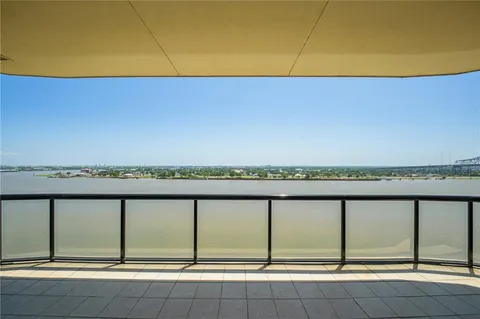 $2,299,000 | 600 Port Of New Orleans Place, Unit 9CD, New Orleans, LA 70130
