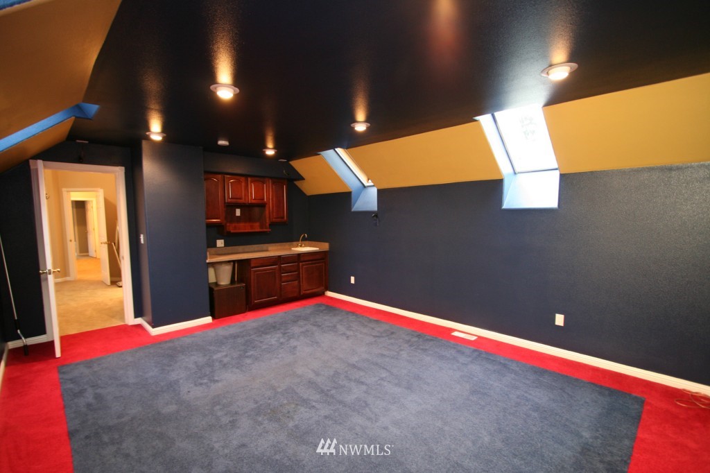 4345 Cooper Point Road Northwest Olympia, WA 98502 - Photo 21 of 25 Gallery Image 21
