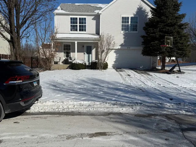 $385,000 | 370 Dartmoor Avenue, Romeoville, IL 60446