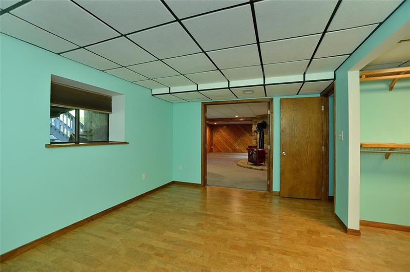 2275 Ridge Drive Mars, PA 16046 - Photo 17 of 25 Gallery Image 17