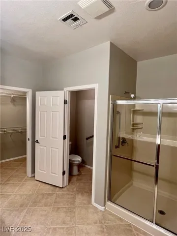 $2,500 | 2460 Calvert City Drive, Henderson, NV 89052