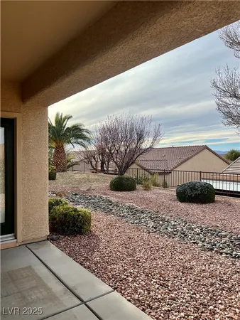 $2,500 | 2460 Calvert City Drive, Henderson, NV 89052
