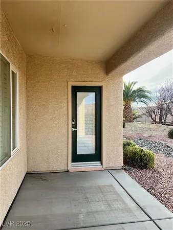 $2,500 | 2460 Calvert City Drive, Henderson, NV 89052