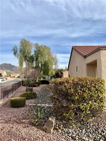 $2,500 | 2460 Calvert City Drive, Henderson, NV 89052