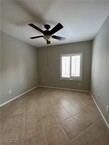 $2,500 | 2460 Calvert City Drive, Henderson, NV 89052