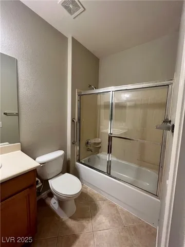 $2,500 | 2460 Calvert City Drive, Henderson, NV 89052
