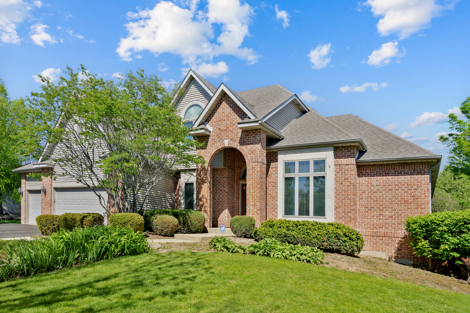 10902 Red Hawk Lane Spring Grove, IL 60071 - Photo 1 of 27 Gallery Image 1