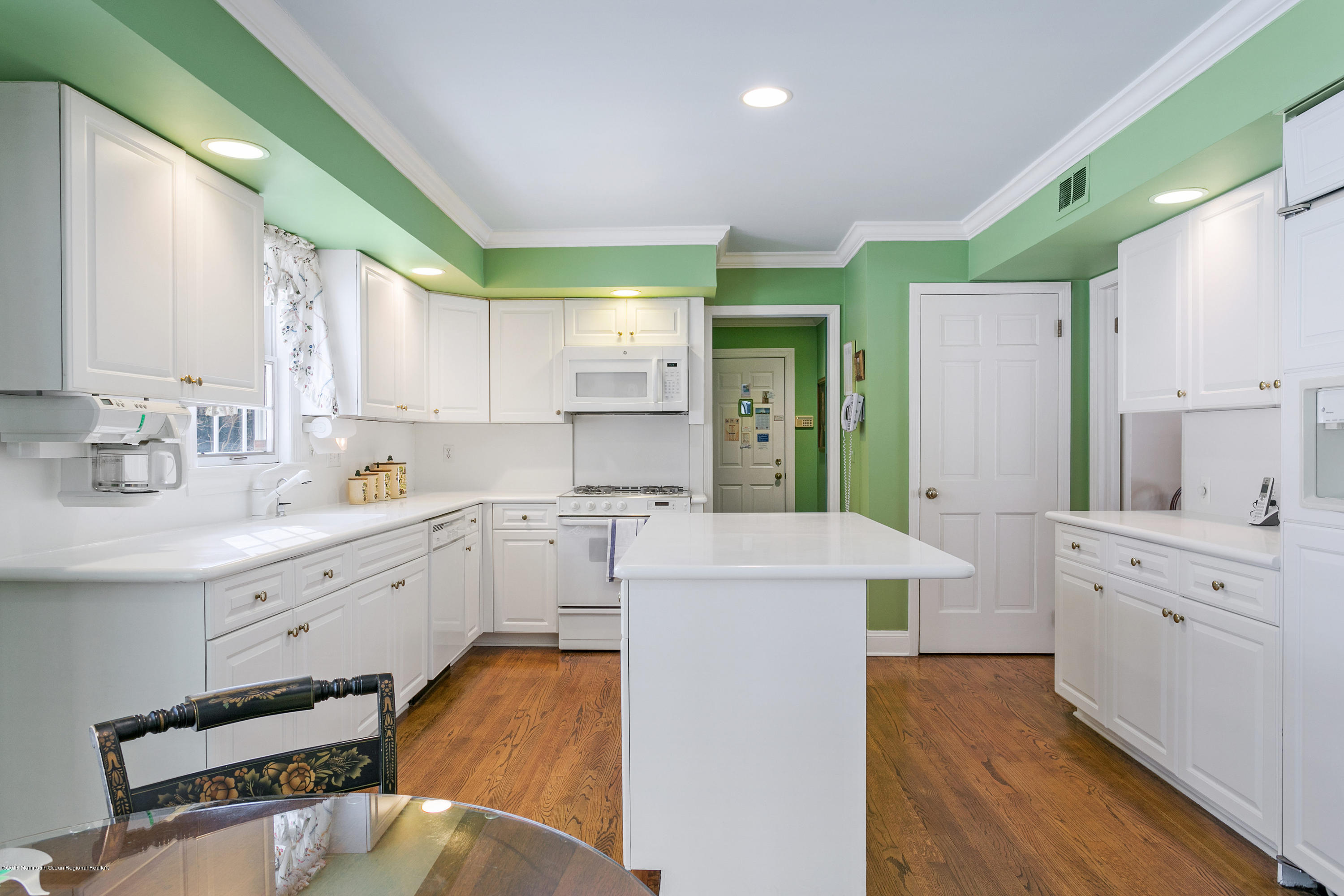 38 Tall Tree Road Middletown, NJ 07748 - Photo 2 of 26 Spacious Kitchen