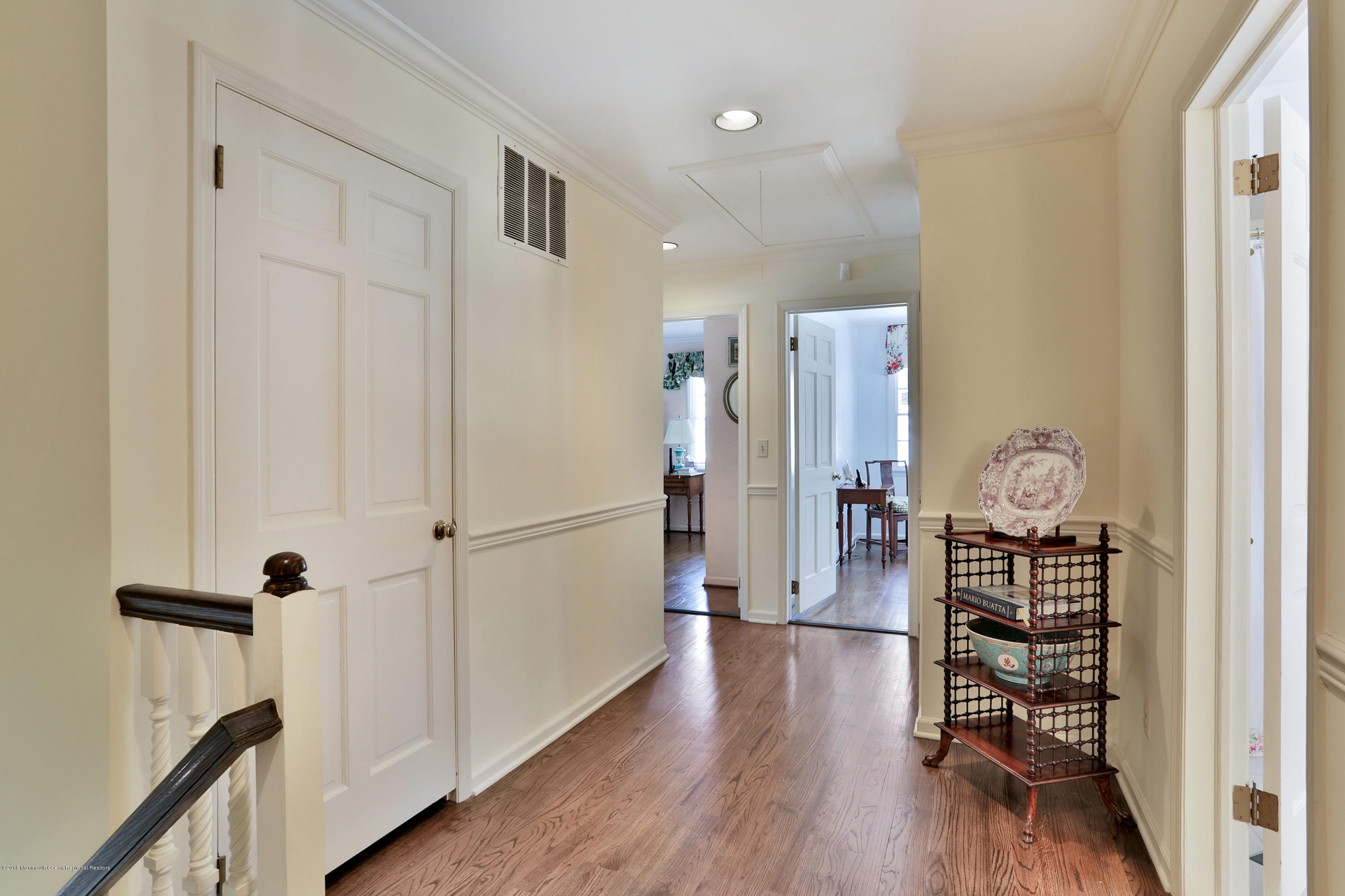 38 Tall Tree Road Middletown, NJ 07748 - Photo 18 of 26 Second Floor Foyer