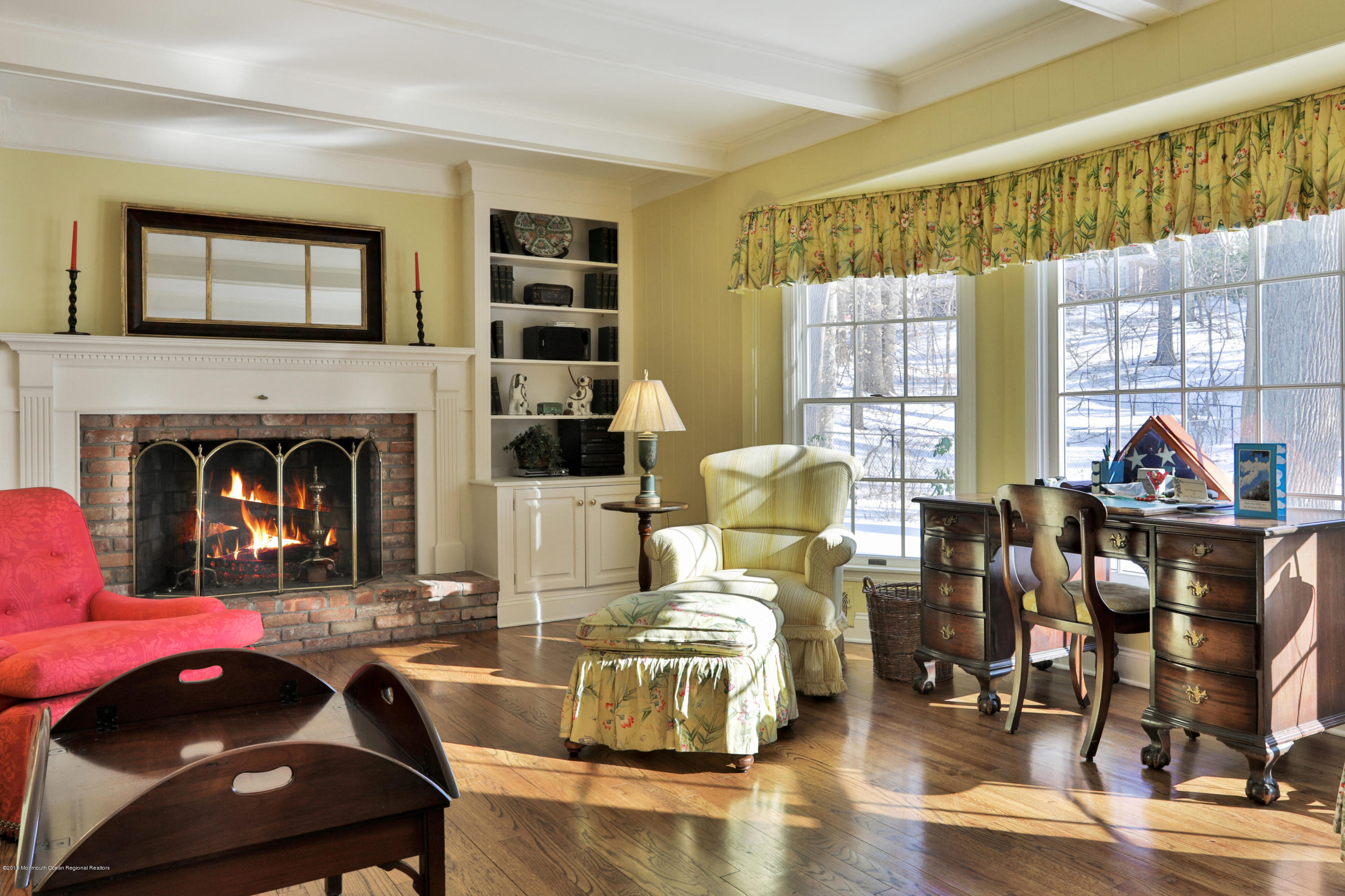 38 Tall Tree Road Middletown, NJ 07748 - Photo 8 of 26 Warm Inviting Family room