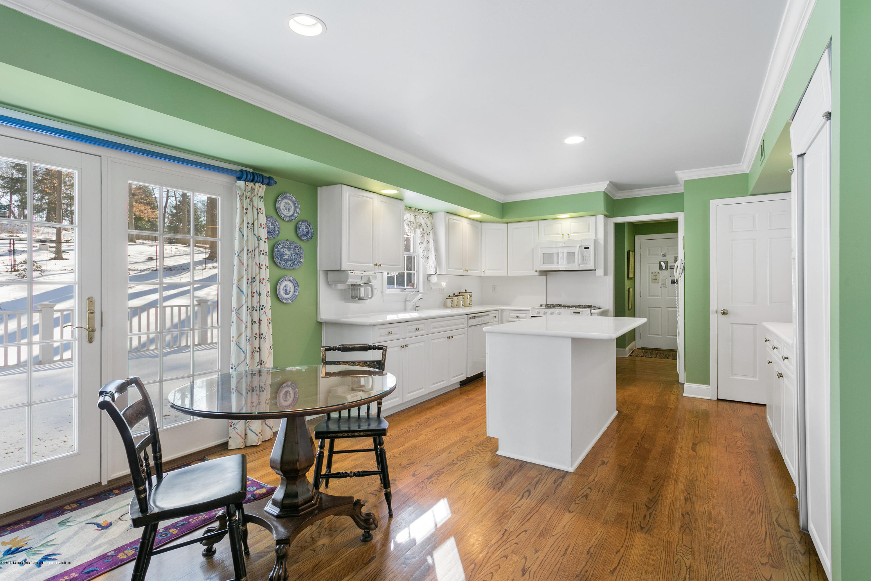 38 Tall Tree Road Middletown, NJ 07748 - Photo 10 of 26 Spacious Kitchen