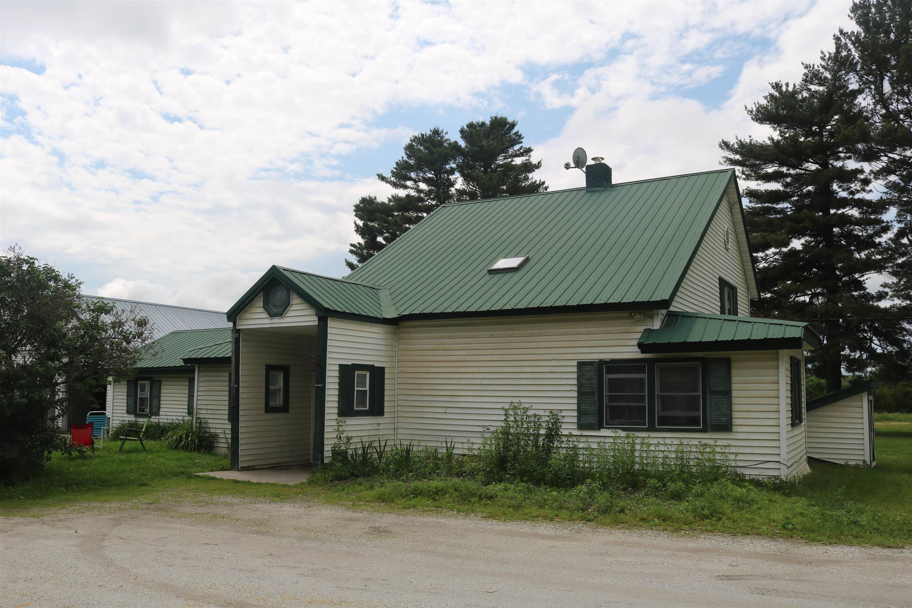 146 Parizo Road Highgate, VT 05488 - Photo 2 of 38