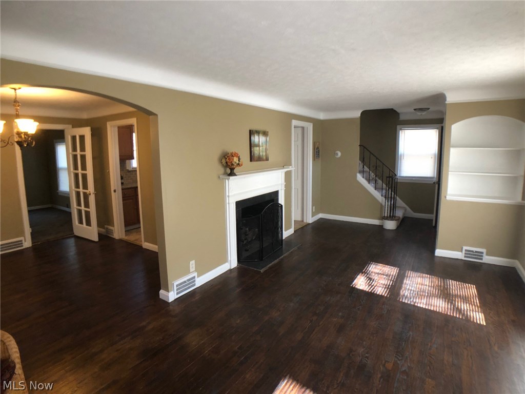 4003 Northampton Road Cleveland Heights, OH 44121 - Photo 9 of 33