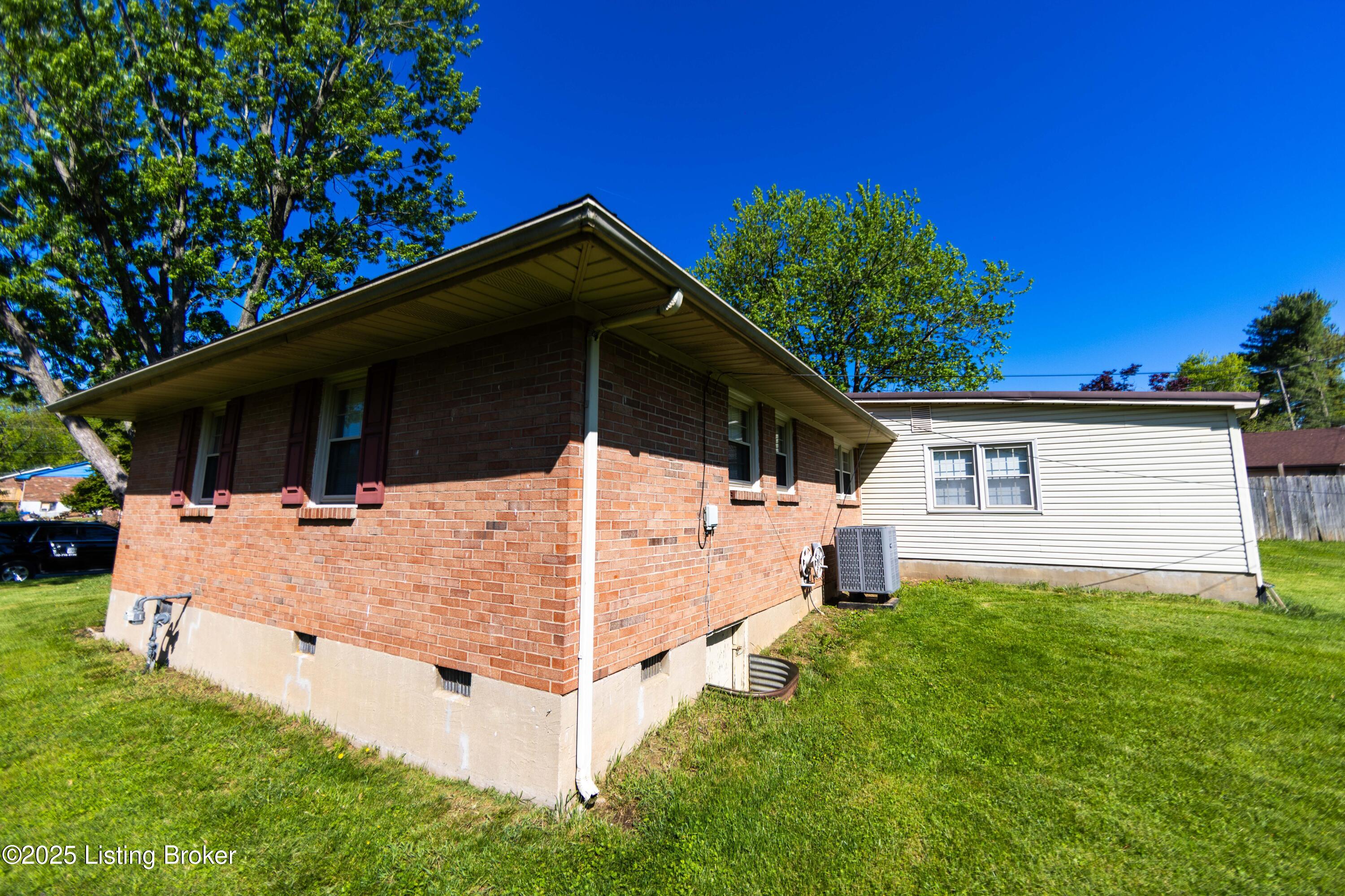 1288 Cherbourg Road Lexington, KY 40504 - Photo 25 of 72 IMGL0209