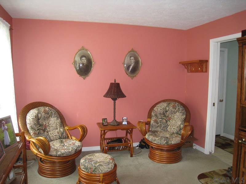 1607 Rodgers Avenue Cresson, PA 16630 - Photo 5 of 34