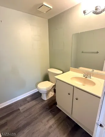 $475,000 | 237 Kingsberry Drive, Unit 237, Somerset, NJ 08873