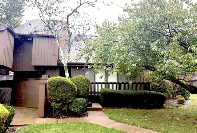 $500,000 | 237 Kingsberry Drive, Unit 237, Somerset, NJ 08873