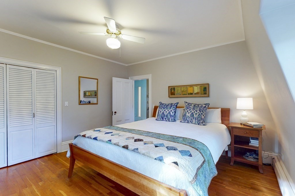 55 Carleton Street Newton, MA 02458 - Photo 12 of 34