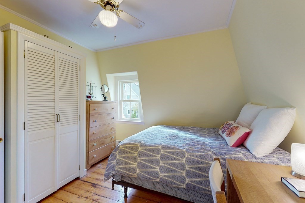 55 Carleton Street Newton, MA 02458 - Photo 15 of 34