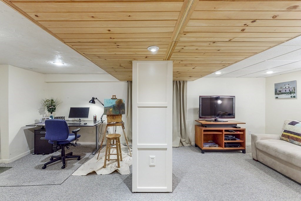 55 Carleton Street Newton, MA 02458 - Photo 22 of 34