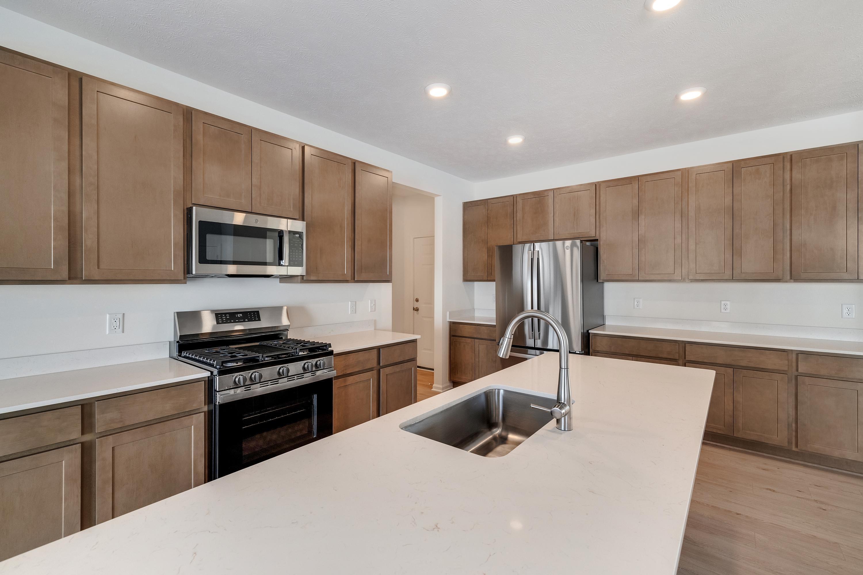 524 East 130th Place Crown Point, IN 46307 - Photo 9 of 25 3000x2000