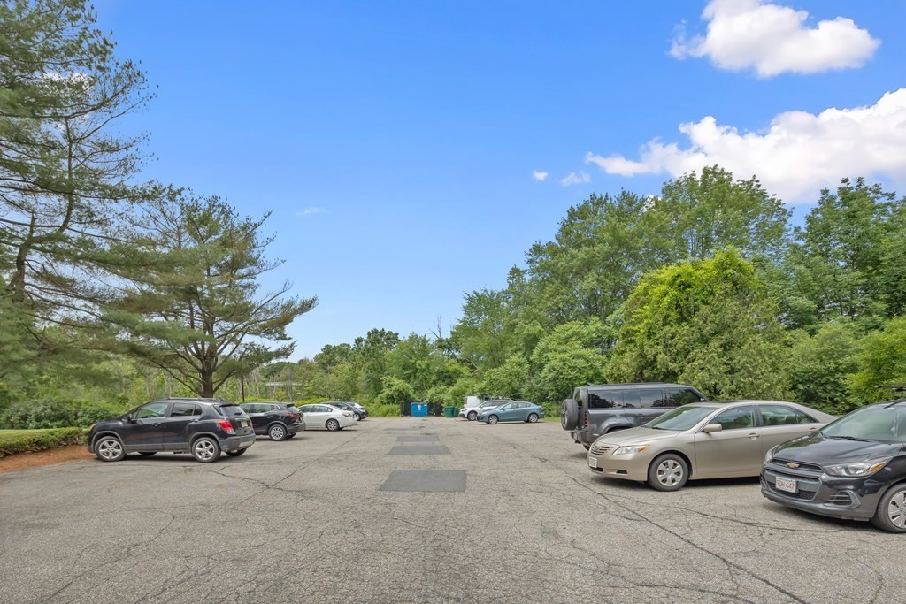 189 Littleton Road, Unit 44 Chelmsford, MA 01824 - Photo 19 of 20 a view of a street