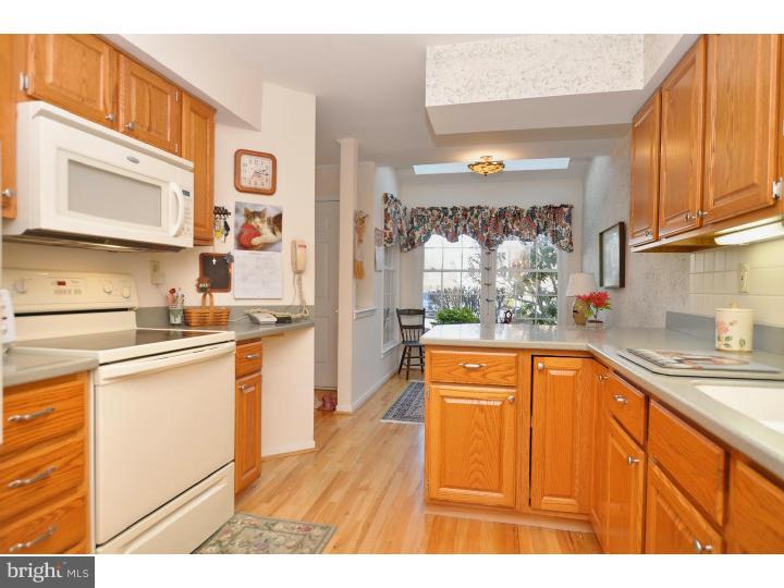 35 Stonehurst Court Chesterbrook, PA 19087 - Photo 4 of 25 Gallery Image 4