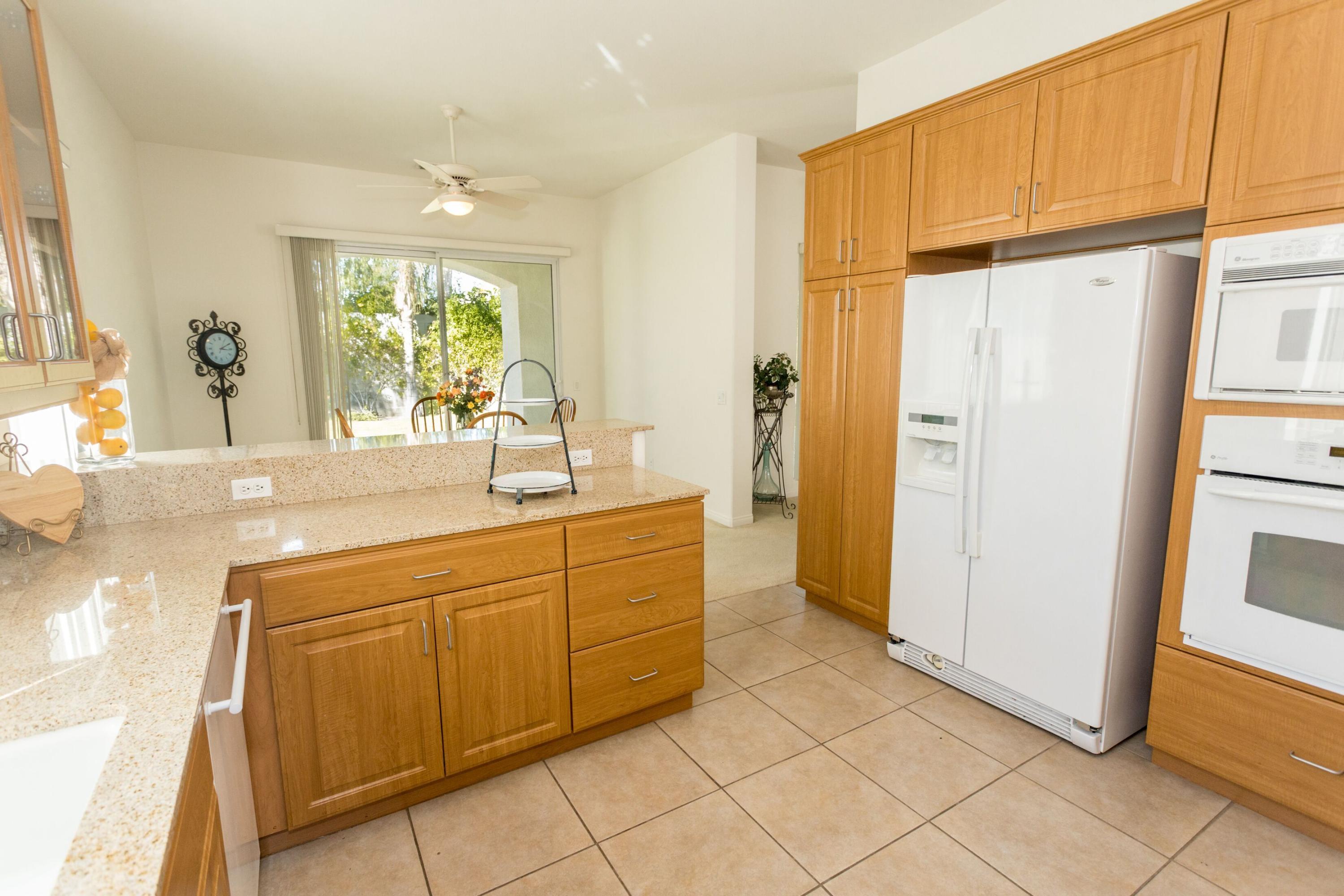 44 Provence Way Rancho Mirage, CA 92270 - Photo 5 of 41 8AEZD2fQ