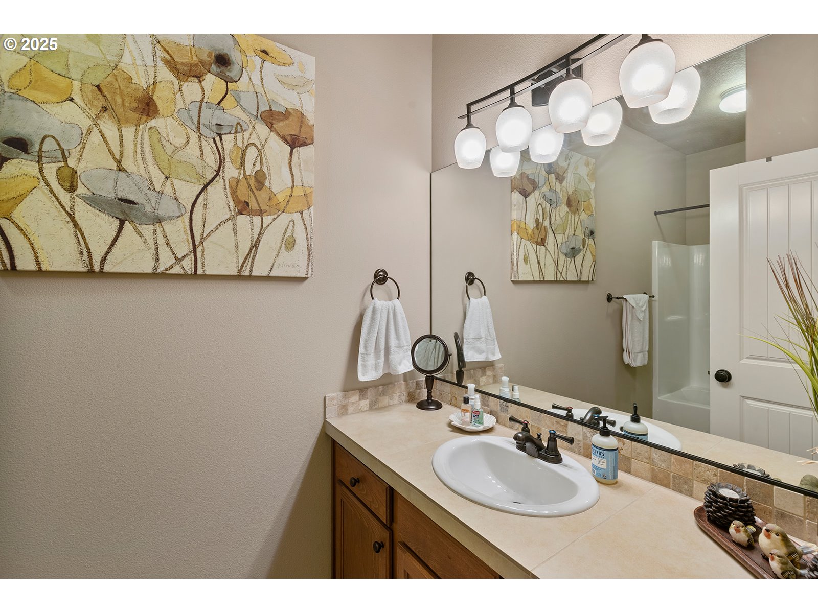 13899 Traveler Road Oregon City, OR 97045 - Photo 12 of 48 Gallery Image 12