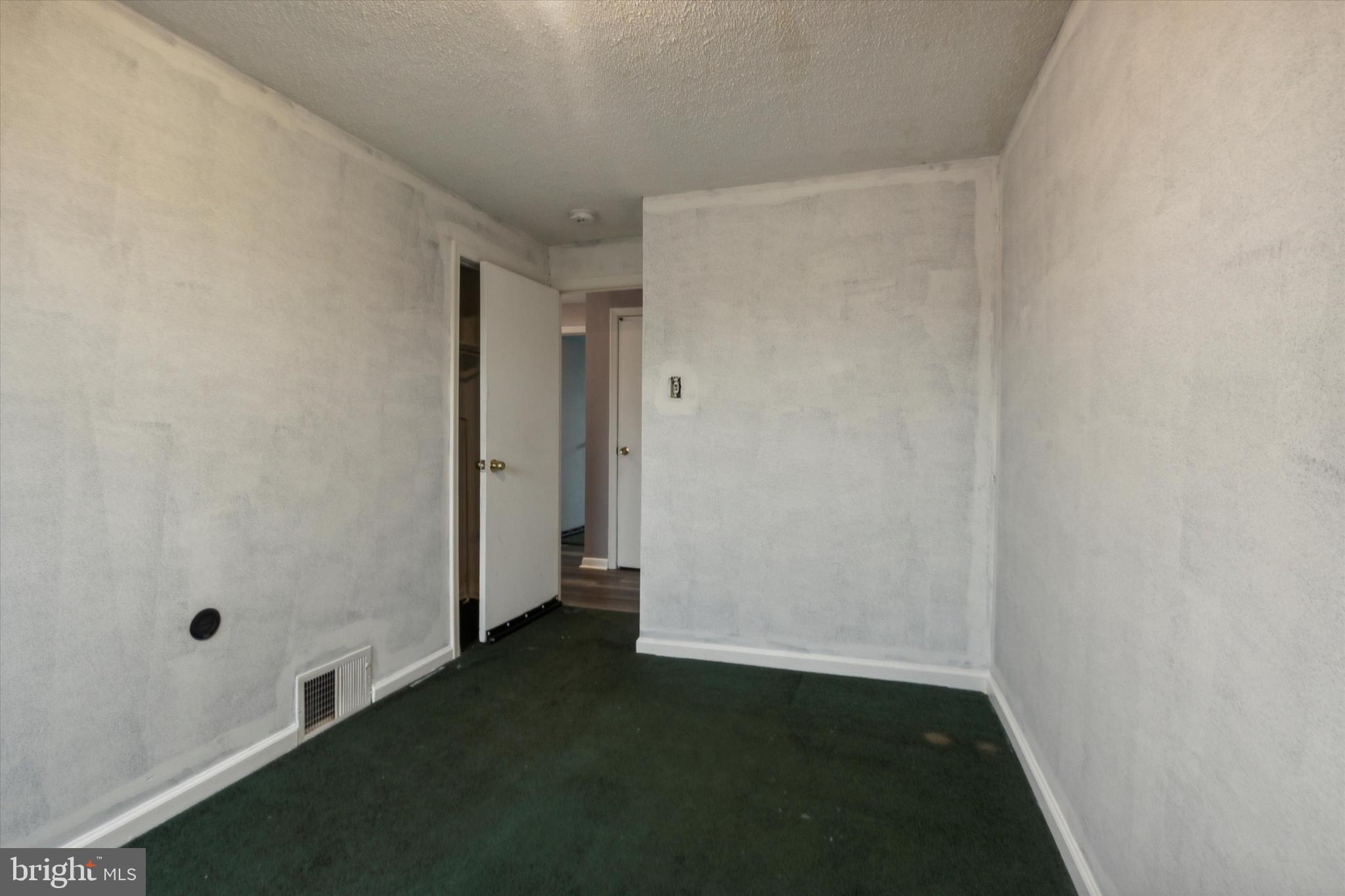 2031 Heather Road Folcroft, PA 19032 - Photo 15 of 24 Gallery Image 15