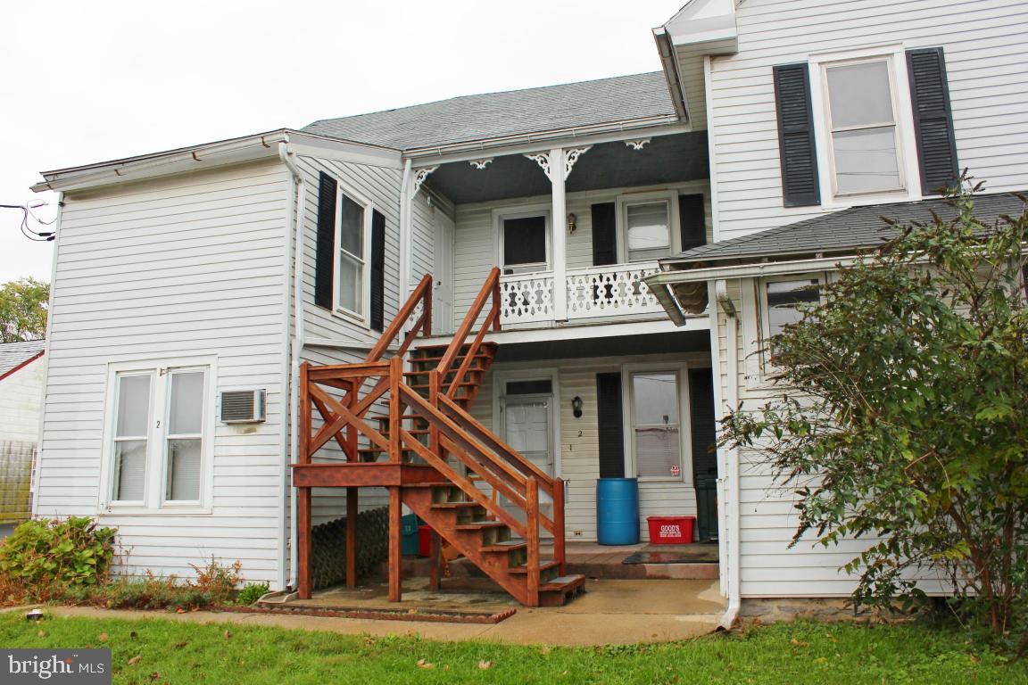 2 Twin Brook Road Lititz, PA 17543 - Photo 2 of 29 a front view of residential houses with yard
