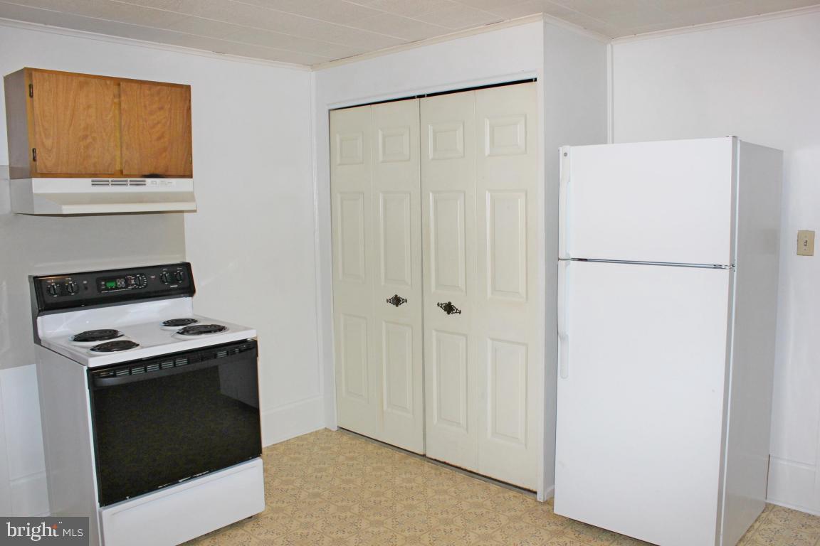 2 Twin Brook Road Lititz, PA 17543 - Photo 18 of 29 a view of a kitchen with a stove top oven