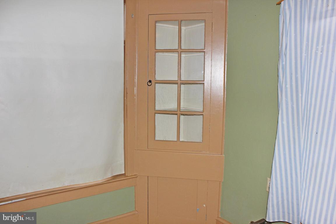 2 Twin Brook Road Lititz, PA 17543 - Photo 4 of 29 a view of an empty room