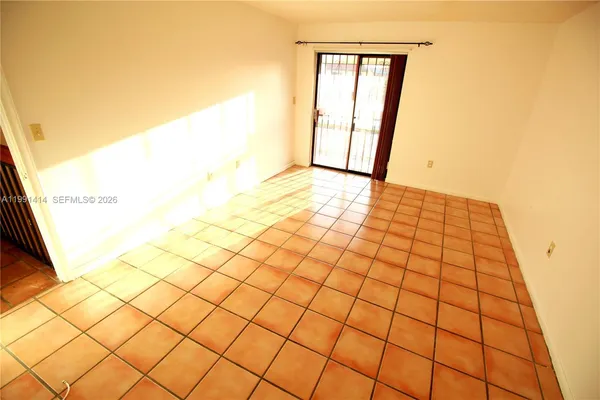 $2,900 | 1221 Southwest 124th Court, Unit 26E, Miami, FL 33184