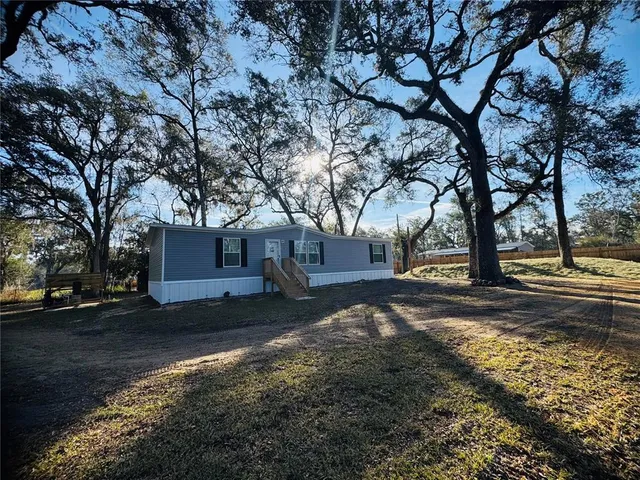 $285,900 | 11487 Southwest 42nd Terrace, Webster, FL 33597